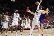 NBA夏联：贝利缺阵勇士力克爵士 马德森12中7图希15+5